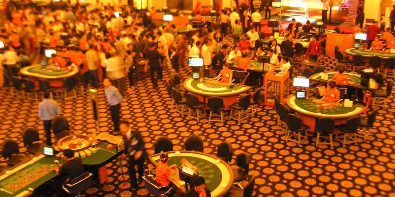 Hiểu rõ cơ chế là bước đầu tiên để trả lời câu hỏi tại sao chơi casino luôn thua